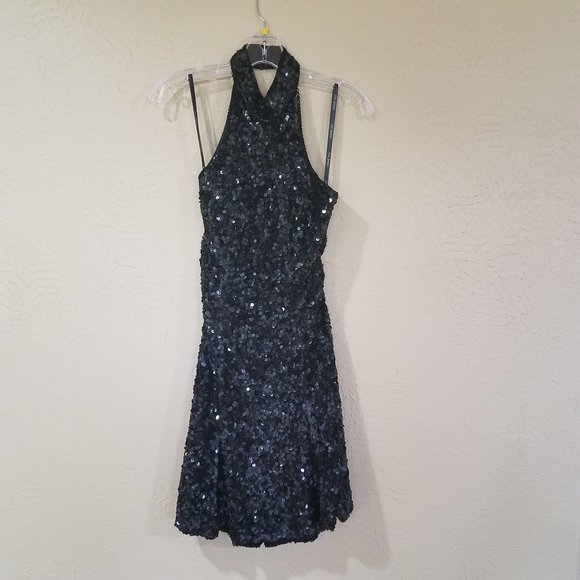 SHERRI HILL BLACK SEQUIN HOMECOMING/PROM DRESS - Picture 4 of 9